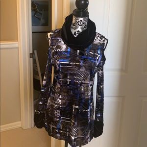 Frank Lyman Cold Shoulder Velvet Tunic